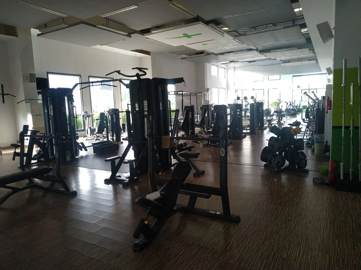 Gimnasio Brifit. Centro Deportivo y Wellness