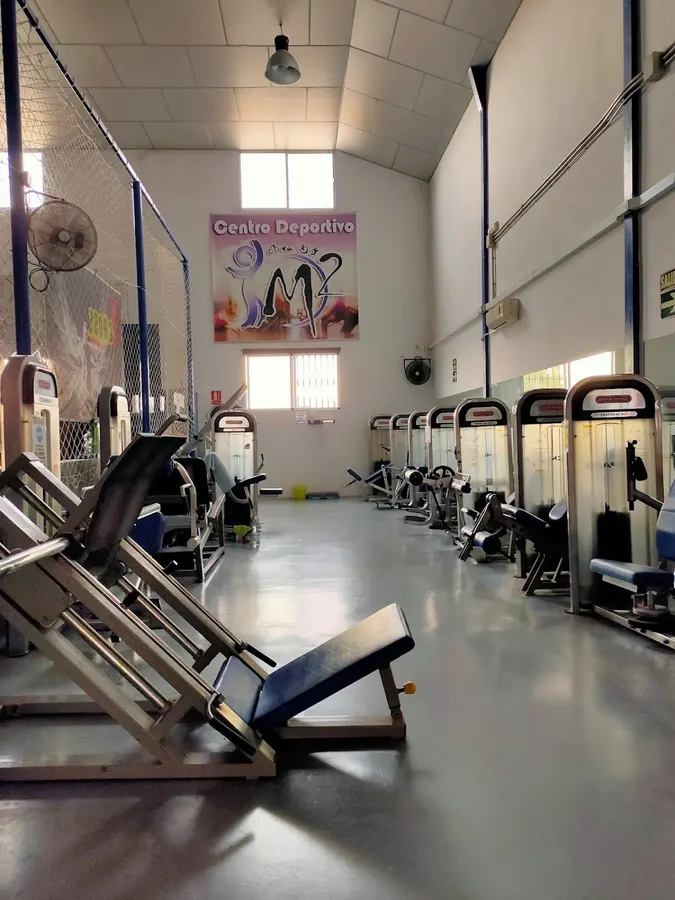M2 Centro Deportivo - Centro deportivo en Montilla