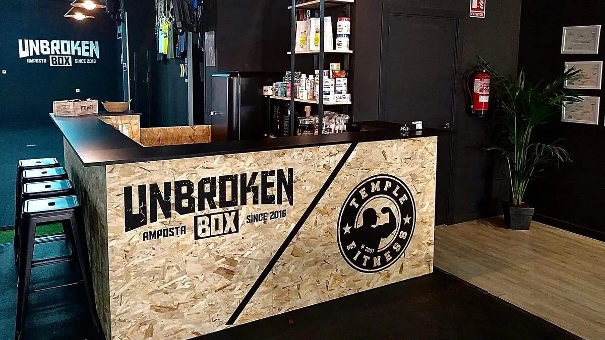 Gimnàs Temple Fitness/Unbroken Box - Gimnasio en Amposta