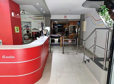 AF1QipM6HsPhWpsBLzjQPmsr_MunaDMx8hRKk6B2kNmz=w1500-h1500-k-no